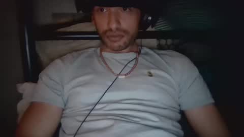 majorb121 online show from 12-31-24, 03:42