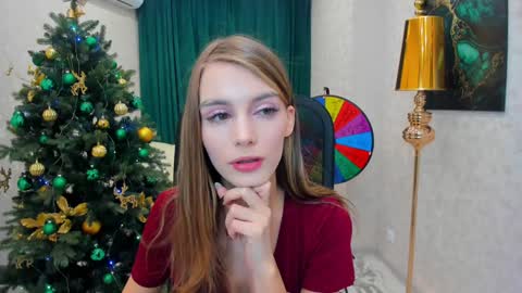 Snapshot of make_love_1 chatting on 12-27-24, 03:31 Chloe online show from 12-27-24, 03:31