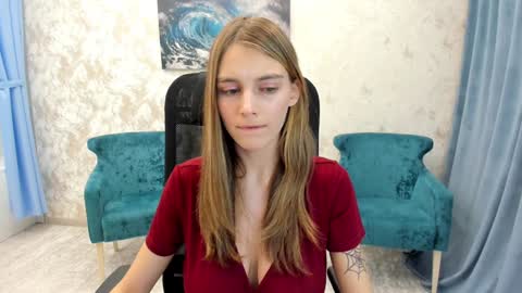 Snapshot of make_love_1 chatting on 01-31-25, 09:48 Chloe online show from 01-31-25, 09:48
