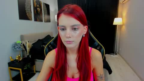 Snapshot of make_love_1 chatting on 09-26-25, 02:26 Chloe online show from 09-26-25, 02:26