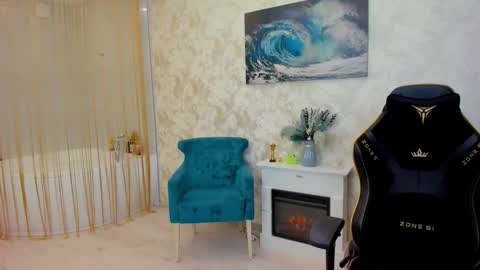 Chloe online show from 10-10-25, 03:38