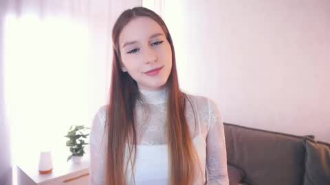 Snapshot of makedafreshley chatting on 10-19-25, 08:48 Eva online show from 10-19-25, 08:48