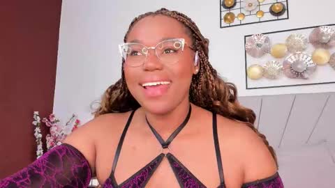 makena online show from 11-20-25, 04:12