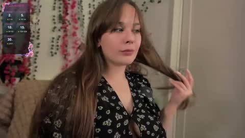 Makima online show from 10-16-25, 08:32