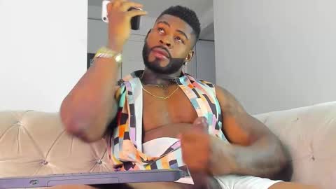 Makonnen online show from 11-01-25, 03:30