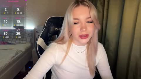 Snapshot of maksisisia chatting on 11-10-25, 04:39 maksisisia online show from 11-10-25, 04:39