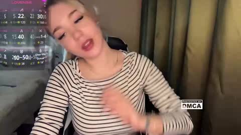 Snapshot of maksisisia chatting on 11-16-25, 02:11 maksisisia online show from 11-16-25, 02:11