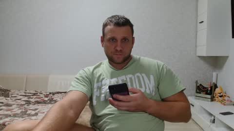 Snapshot of malchyshka chatting on 12-05-24, 04:34 malchyshka online show from 12-05-24, 04:34