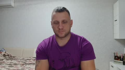 Snapshot of malchyshka chatting on 12-10-24, 05:33 malchyshka online show from 12-10-24, 05:33