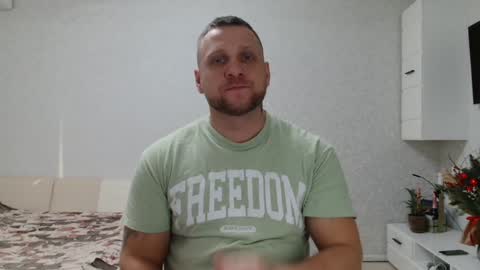 Snapshot of malchyshka chatting on 01-04-25, 12:16 malchyshka online show from 01-04-25, 12:16