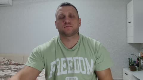 Snapshot of malchyshka chatting on 01-07-25, 10:01 malchyshka online show from 01-07-25, 10:01