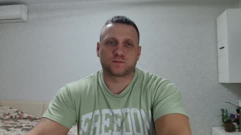 Snapshot of malchyshka chatting on 01-07-25, 04:05 malchyshka online show from 01-07-25, 04:05