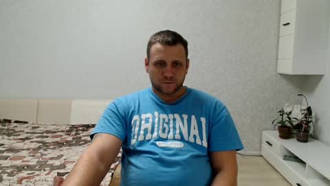Snapshot of malchyshka chatting on 02-06-25, 12:37 malchyshka online show from 02-06-25, 12:37