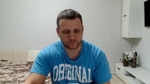Snapshot of malchyshka chatting on 02-06-25, 03:41 malchyshka online show from 02-06-25, 03:41