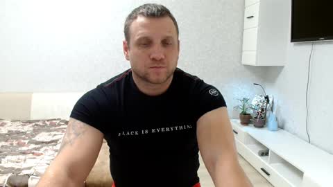 Snapshot of malchyshka chatting on 02-15-25, 12:43 malchyshka online show from 02-15-25, 12:43