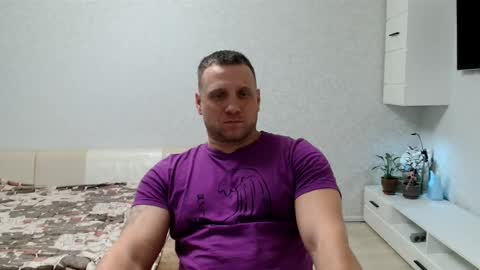 Snapshot of malchyshka chatting on 02-21-25, 02:06 malchyshka online show from 02-21-25, 02:06