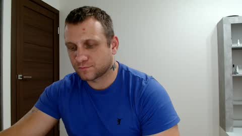 Snapshot of malchyshka chatting on 10-17-25, 10:18 malchyshka online show from 10-17-25, 10:18