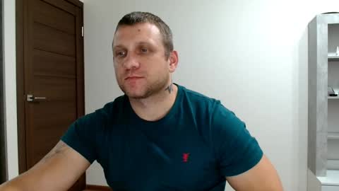 Snapshot of malchyshka chatting on 10-18-25, 10:43 malchyshka online show from 10-18-25, 10:43