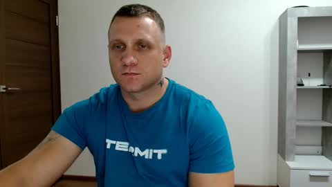 Snapshot of malchyshka chatting on 10-20-25, 09:15 malchyshka online show from 10-20-25, 09:15