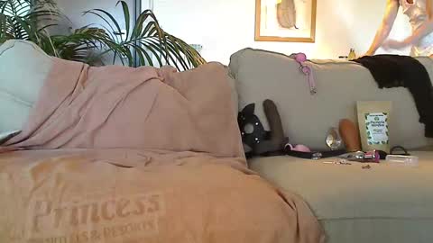 Sissy in stockings online show from 12-28-24, 07:44