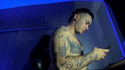 Snapshot of male_pussy chatting on 11-22-25, 04:55 ADAM online show from 11-22-25, 04:55