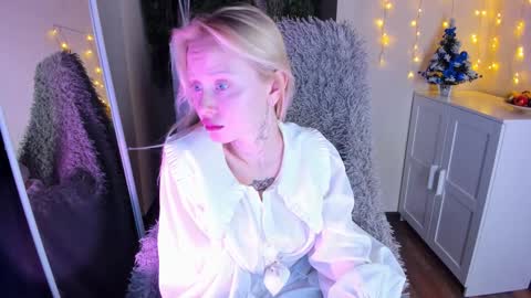 Malena online show from 12-27-24, 01:18