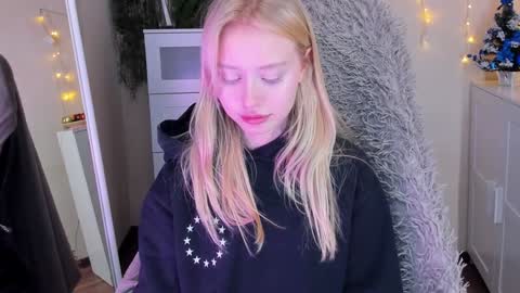 Malena online show from 12-28-24, 01:28