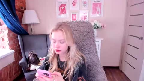 Malena online show from 02-20-25, 10:05