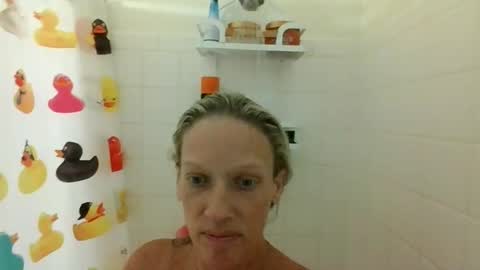 Snapshot of malibumelons chatting on 11-24-25, 09:36 malibumelons online show from 11-24-25, 09:36