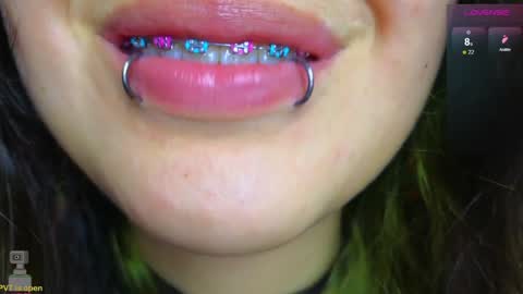 Snapshot of malicia_witch_ chatting on 12-17-24, 03:28 Mar  Alicia     Rosie  v A L I C I A W I T C -  Meg Cherie online show from 12-17-24, 03:28