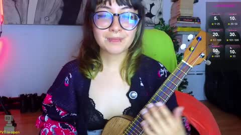 Snapshot of malicia_witch_ chatting on 01-10-25, 05:05 Mar  Alicia     Rosie  v A L I C I A W I T C -  Meg Cherie online show from 01-10-25, 05:05