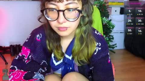 Snapshot of malicia_witch_ chatting on 01-11-25, 03:02 Mar  Alicia     Rosie  v A L I C I A W I T C -  Meg Cherie online show from 01-11-25, 03:02