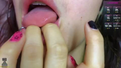 Snapshot of malicia_witch_ chatting on 01-16-25, 02:30 Mar  Alicia     Rosie  v A L I C I A W I T C -  Meg Cherie online show from 01-16-25, 02:30