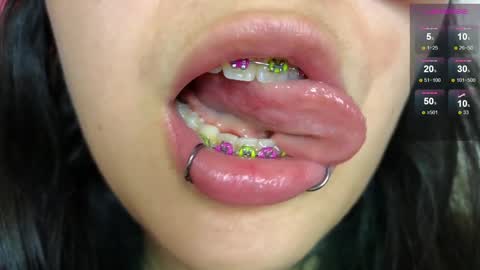 Snapshot of malicia_witch_ chatting on 02-02-25, 01:02 Mar  Alicia     Rosie  v A L I C I A W I T C -  Meg Cherie online show from 02-02-25, 01:02