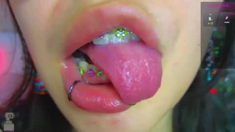 Snapshot of malicia_witch_ chatting on 02-07-25, 02:40 Mar  Alicia     Rosie  v A L I C I A W I T C -  Meg Cherie online show from 02-07-25, 02:40