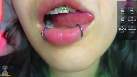 Snapshot of malicia_witch_ chatting on 03-11-25, 03:37 Mar  Alicia     Rosie  v A L I C I A W I T C -  Meg Cherie online show from 03-11-25, 03:37