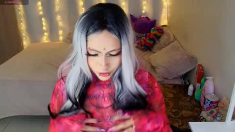 Snapshot of maliciaxpoison chatting on 04-01-26, 11:02 maliciaxpoison online show from 04-01-26, 11:02