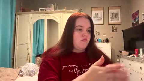 Snapshot of maliibooo chatting on 11-21-25, 05:44 SCARLET online show from 11-21-25, 05:44