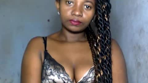 malinah01 online show from 12-08-24, 04:14