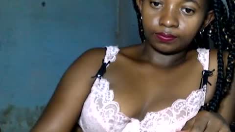 malinah01 online show from 12-11-24, 04:39