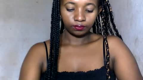 malinah01 online show from 12-13-24, 07:36