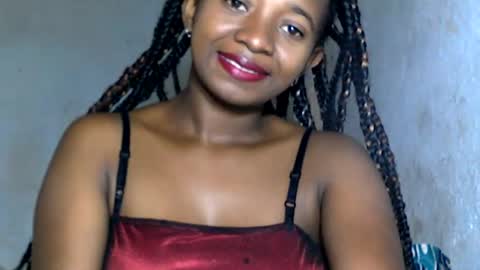 malinah01 online show from 12-14-24, 04:01