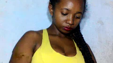 malinah01 online show from 12-28-24, 08:37