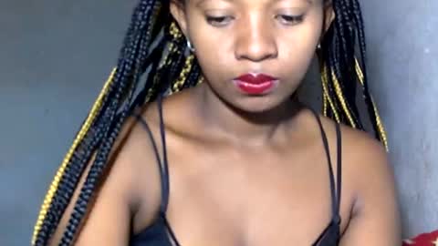 malinah01 online show from 01-06-25, 03:53