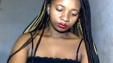 malinah01 online show from 01-09-25, 04:08