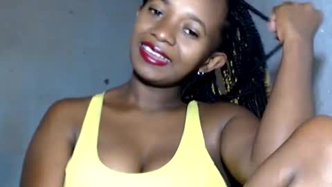 malinah01 online show from 01-12-25, 06:28