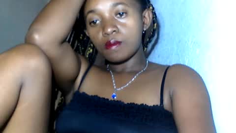 malinah01 online show from 01-21-25, 09:24