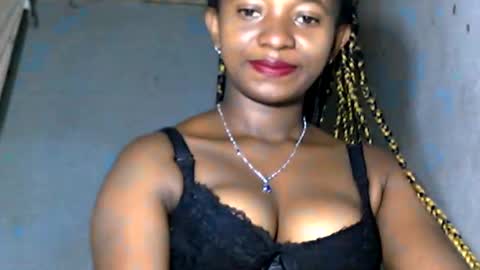 malinah01 online show from 01-24-25, 01:47