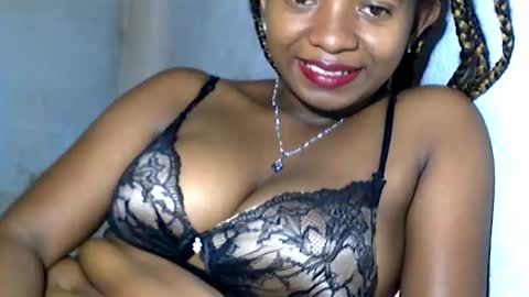 malinah01 online show from 01-25-25, 02:14
