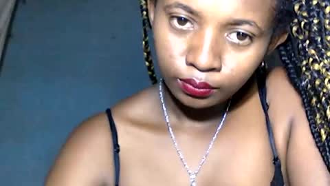 malinah01 online show from 01-26-25, 08:03